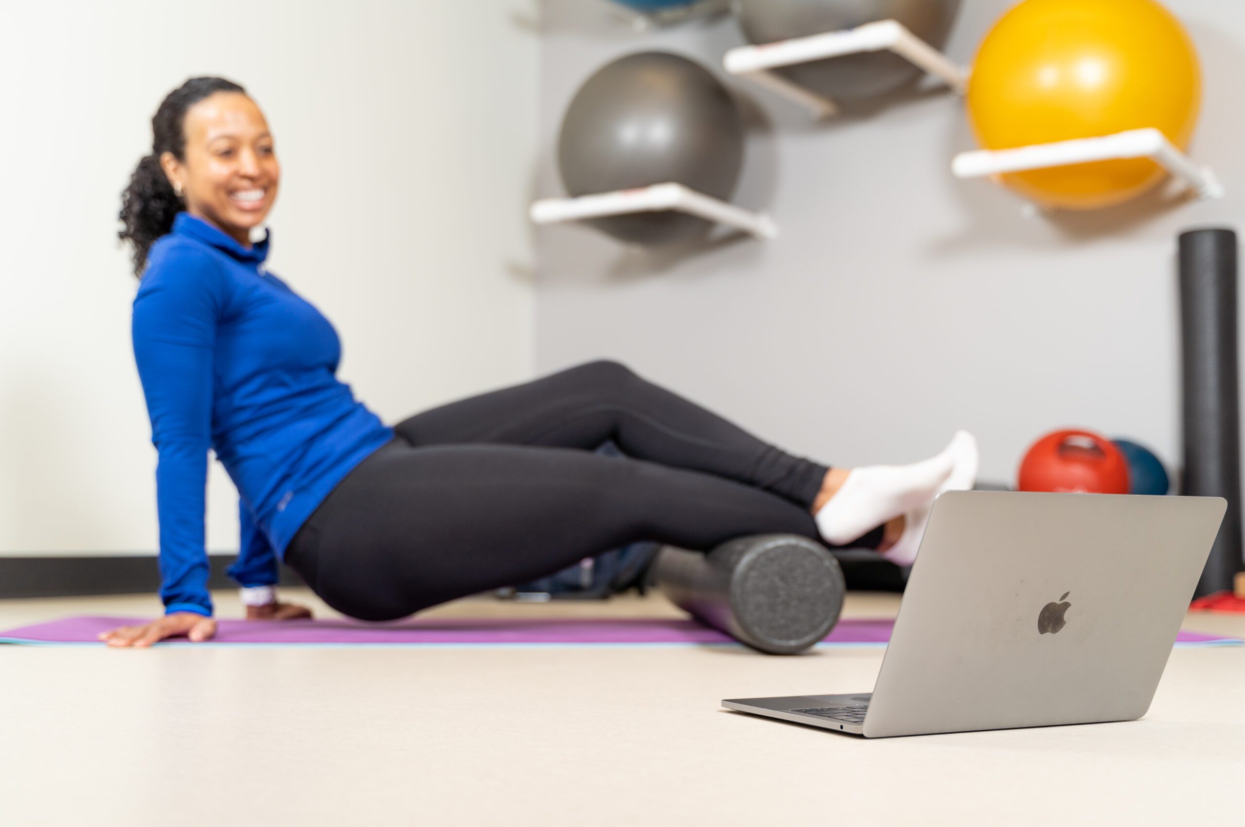 Patient working with a provider at a pelvic floor physical therapy clinic in Boston, MA during a prenatal breathwork session